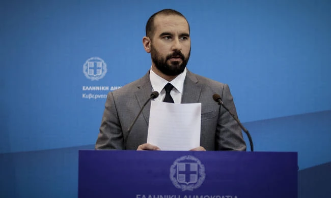 «Τάζουν λαγούς με πετραχήλια» για να σωθούν πολιτικά – Τζανακόπουλος: Μέσα στο 2018 η αύξηση του κατώτατου μισθού